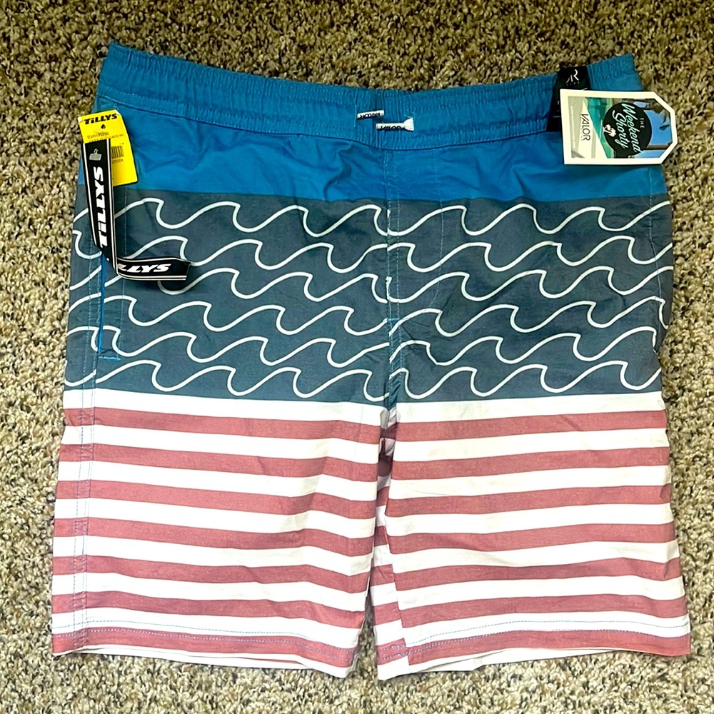 Valor Weekend Board-shorts